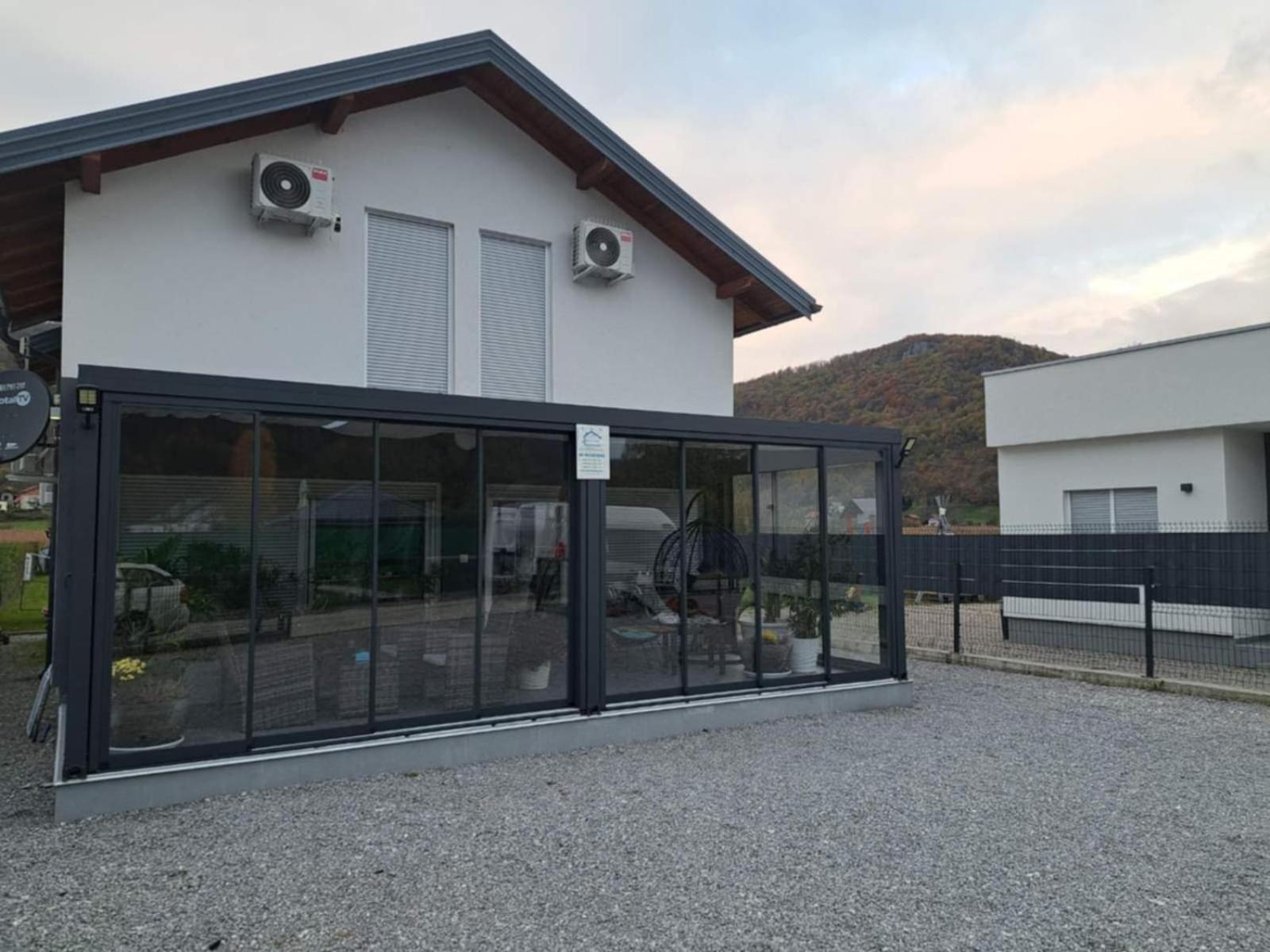 Am Una Lux House Bihać 外观 照片