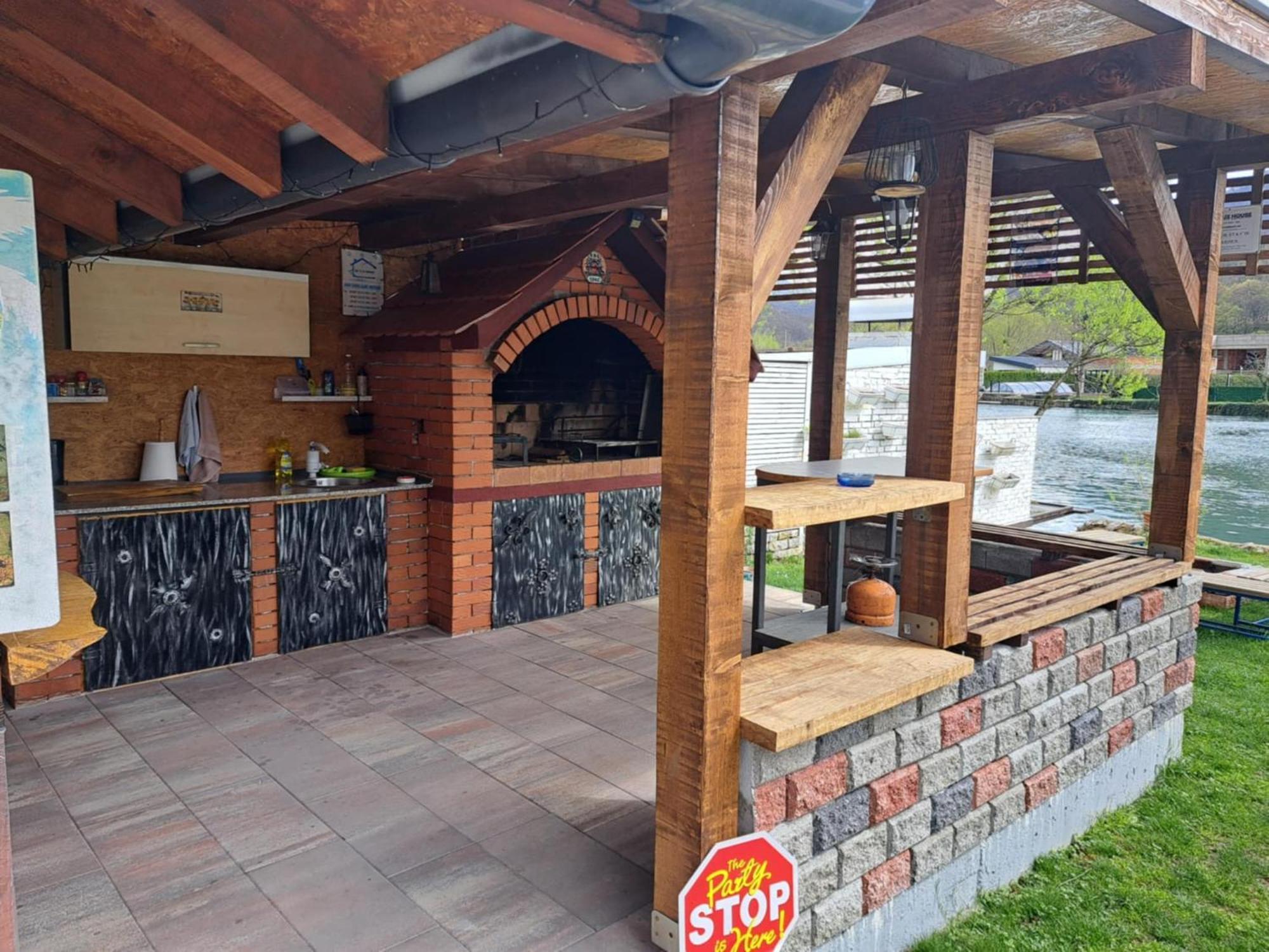 Am Una Lux House Bihać 外观 照片